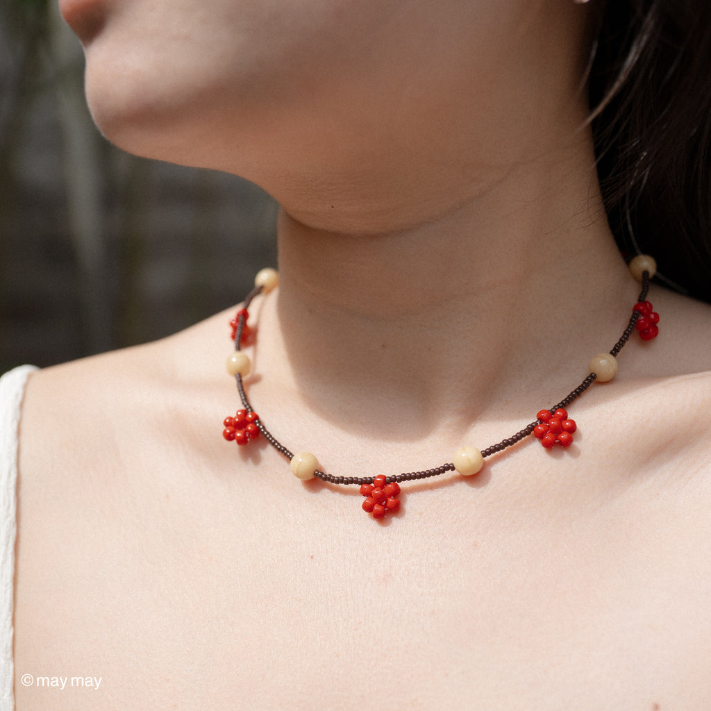 Red Daisy Necklace