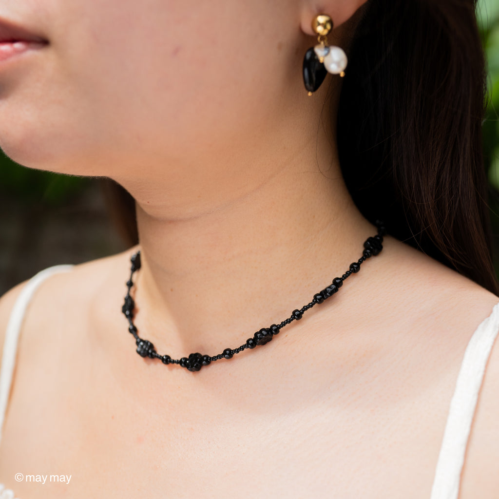 Mun Necklace
