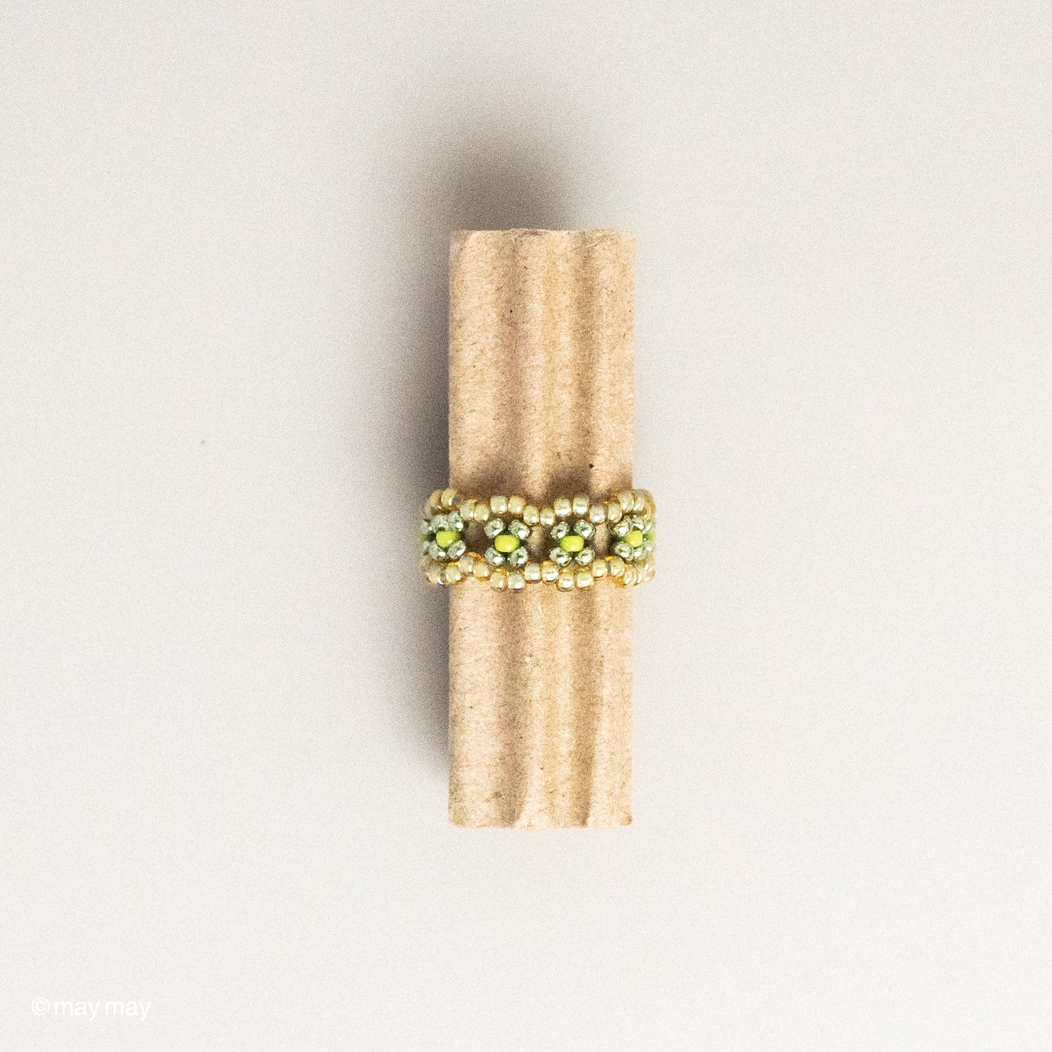 Band Daisy Ring